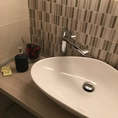 Dora's House 招待所 那不勒斯