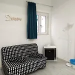 Dora's House 4* Napoli