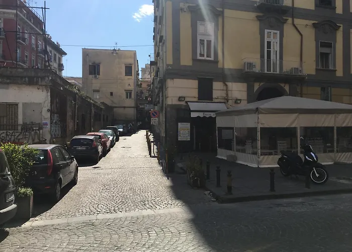 Πανσιόν Dora's House Νάπολη